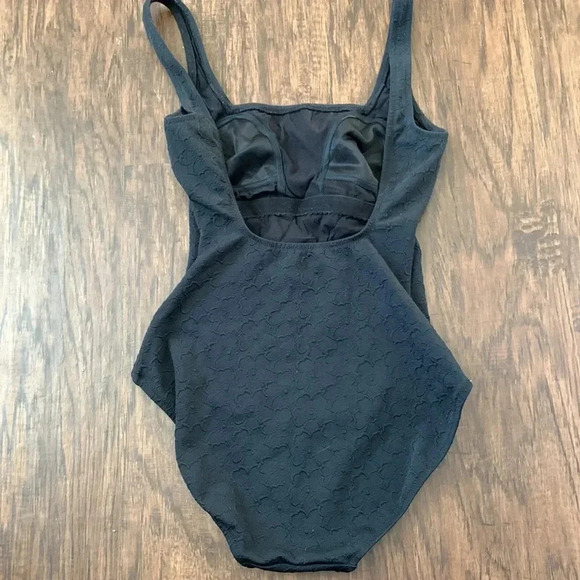 Vintage lady Gottex black floral one piece swimsuit - Picture 5 of 14